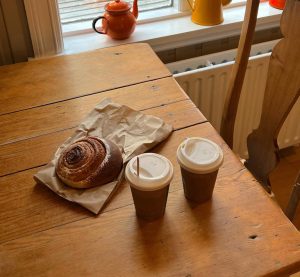 Brauð & Co font les meilleurs cinamon roll de reykjavik
