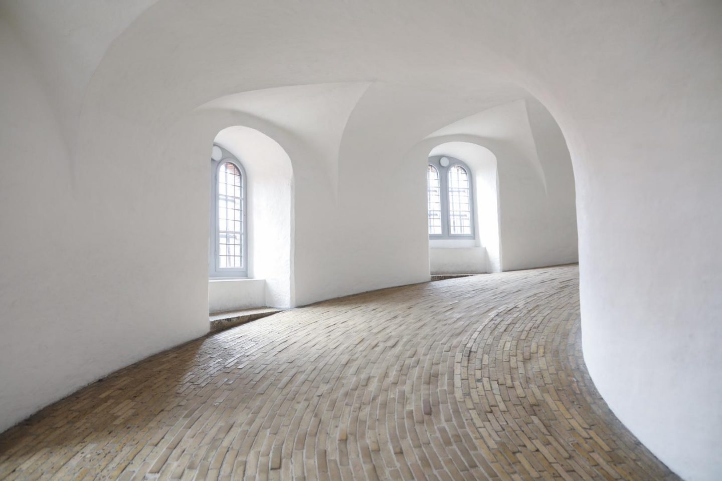les couloirs en colimaçon de l'intérieur de la Rundetårn à Copenhague