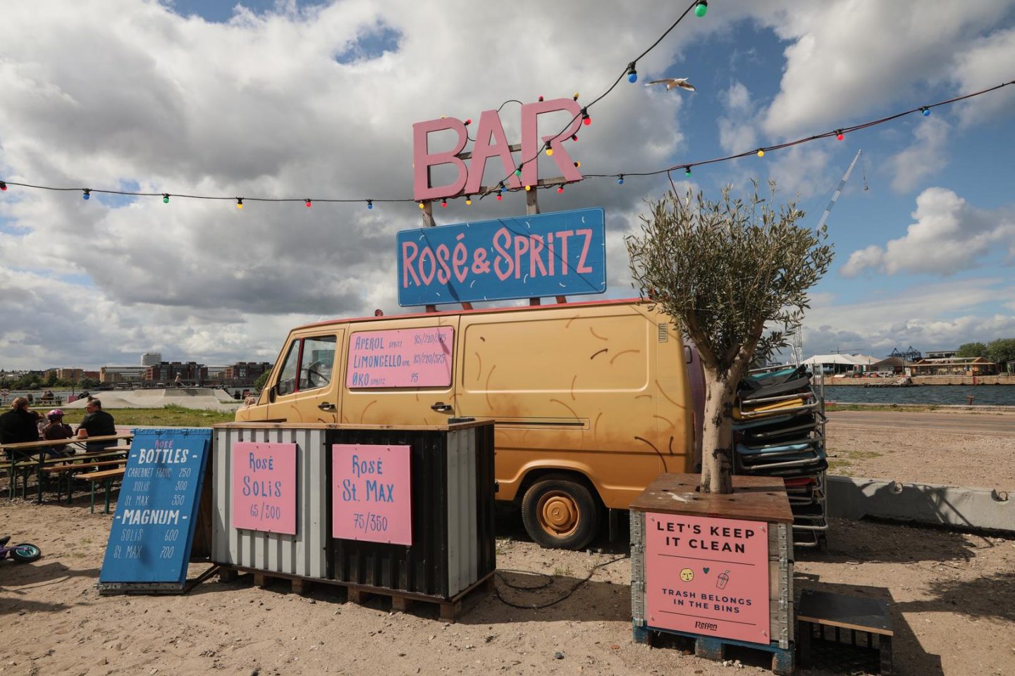 Un bar à Spritz et à Rosé à Reffen à Copenhague