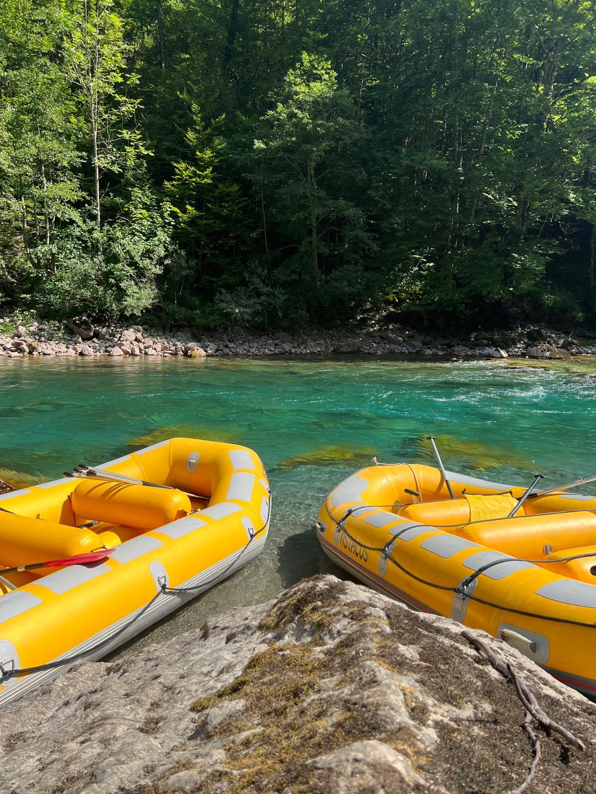 descente en rafting de la rivière tara au Monténégro