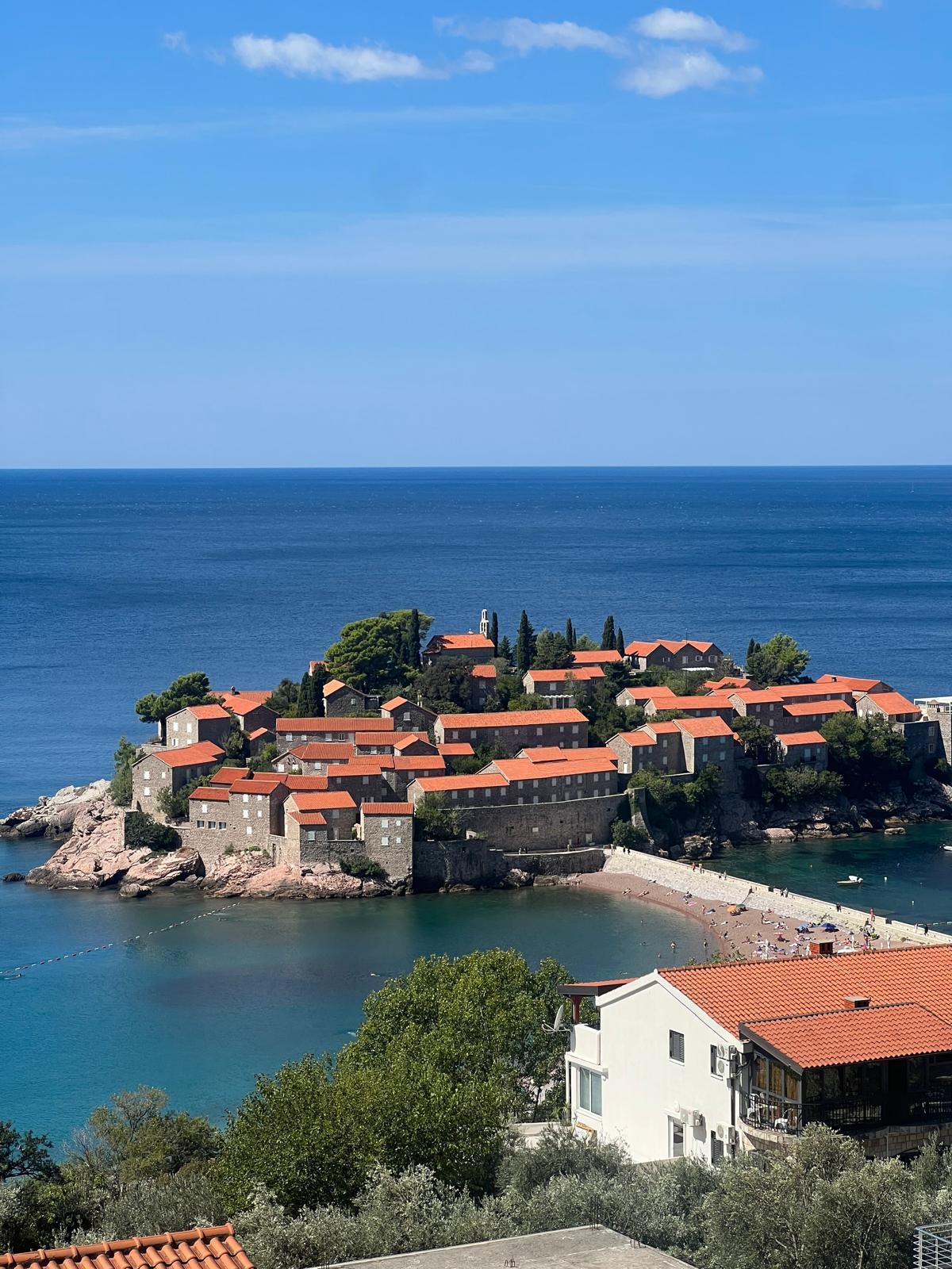 La presqu'île de Sveti Stefan au Monténégro